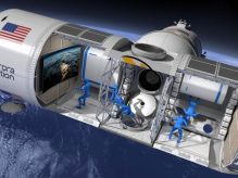 اقامت در هتل فضایی لوکس