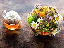 دمنوش های گیاهی برای حفظ آرامش اعصاب و روان دمنوش های گیاهی برای حفظ آرامش اعصاب و روان