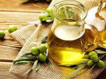 روغن زیتون مناسب و مضر برای پوست روغن زیتون مناسب و مضر برای پوست